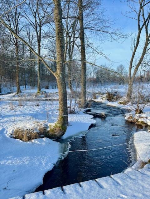 Semesterbostad I Vallebygden, *